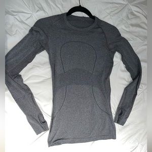 Lululemon Swiftly tech long sleeve —Grey size 2